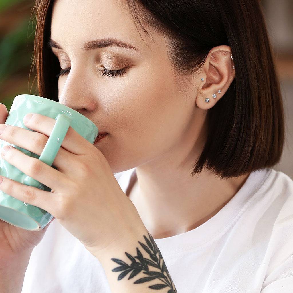 Implant Grade Titanium Prong White CZ Cartilage Stud With Ball Back